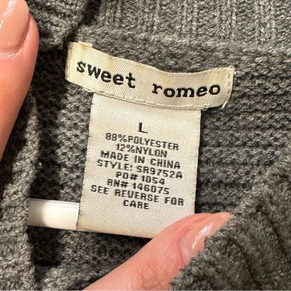 Sweet Romeo Ribbed Knit Sweater L / Grey Relaxed Pullover - Picture 4 of 6